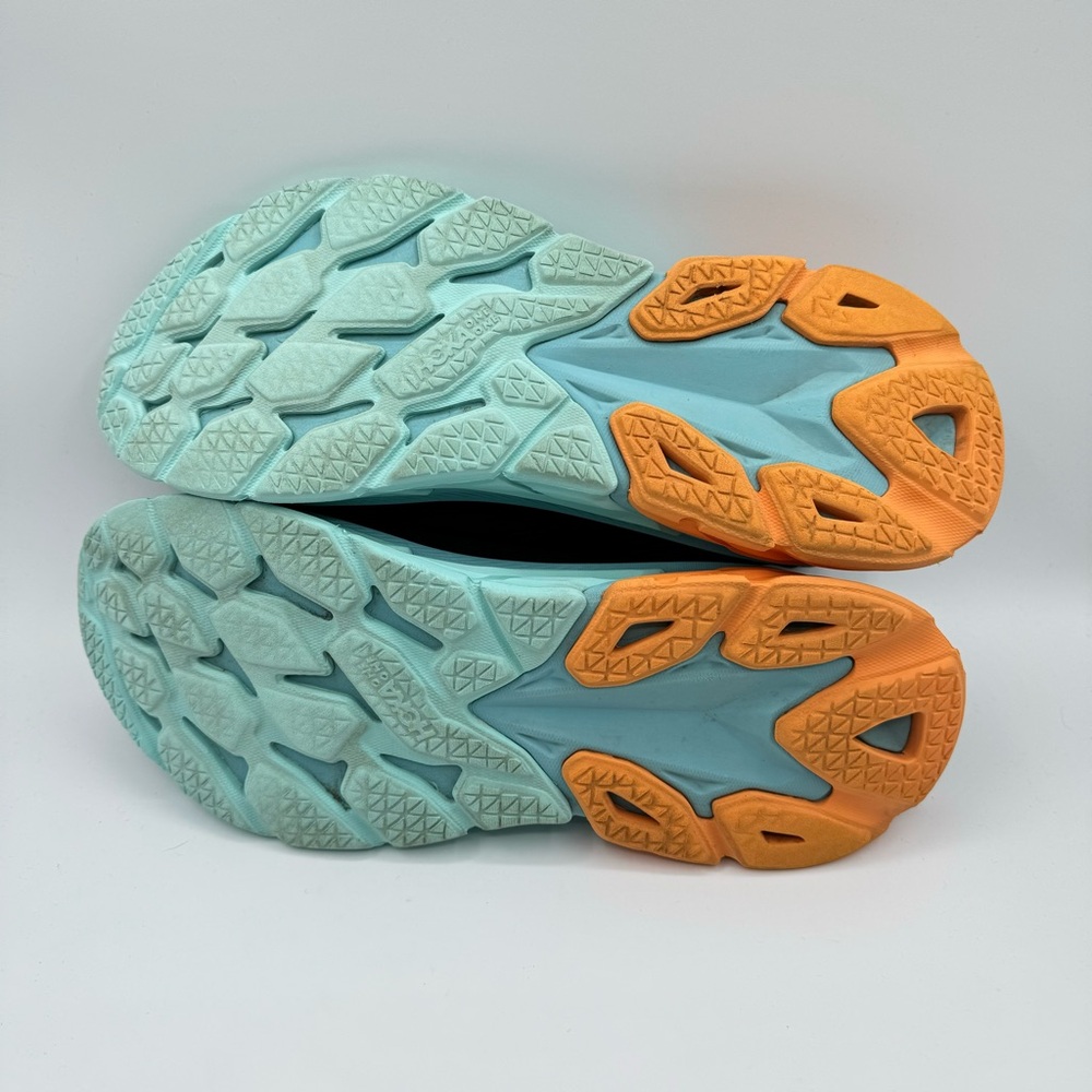 Hoka One One Clifton Edge - Picture 8 of 8